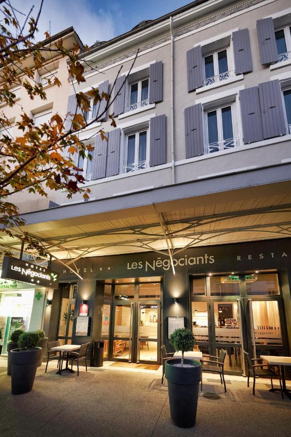Les Negociants Hotel